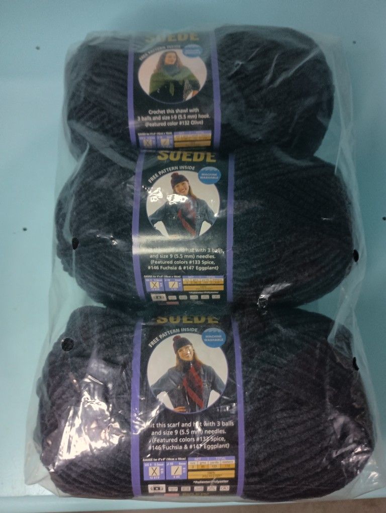 Lion Brand Yarn Lion Suede #153 EBONY - 3-Pack