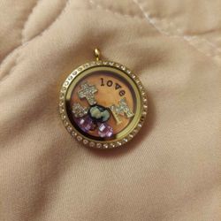 Origami Owl Love Locket