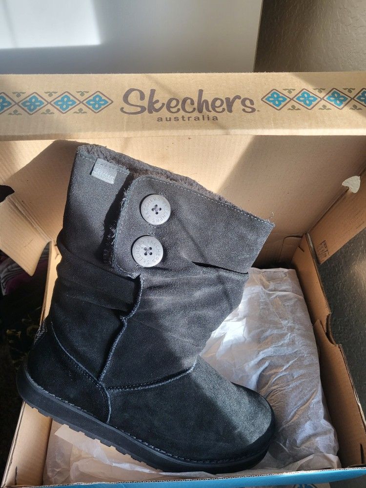 Sketchers Boots