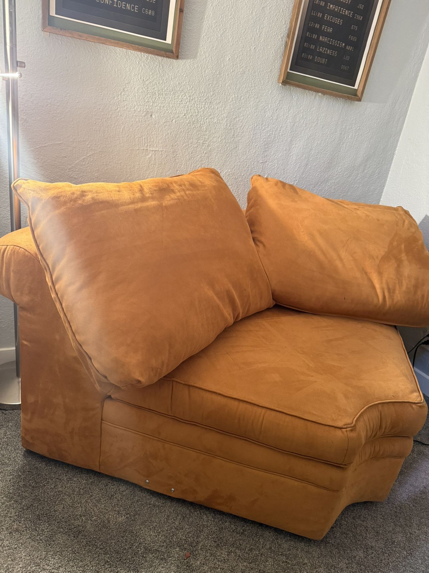 Vintage LoveSeat — Great Condition