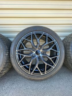 17”rims and tires great wheels