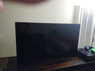 40 inch Roku Smart TV