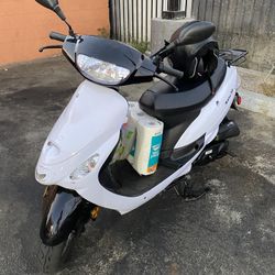 Vendo Lifan Luna 50cc Título Limpio 