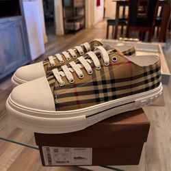 Burberry shoes
