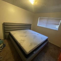 King Sized bed (Brand New)