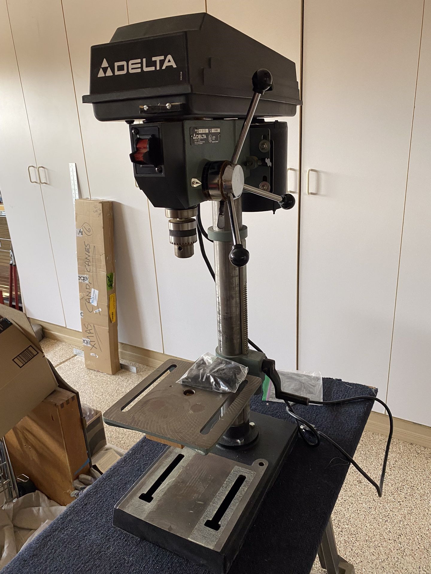 Delta Bench Drill Press Model 11-990 Top Of The Line Great Condition