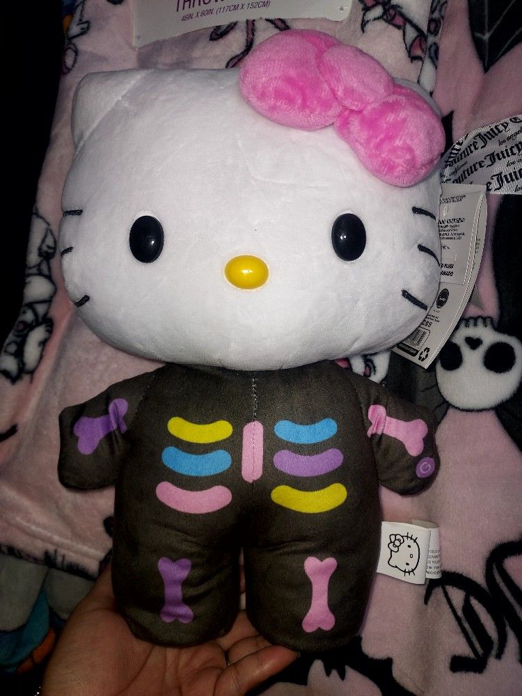 Hello Kitty Halloween skeleton stepper