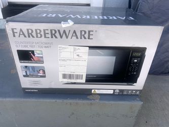 Farberware microwave new in box