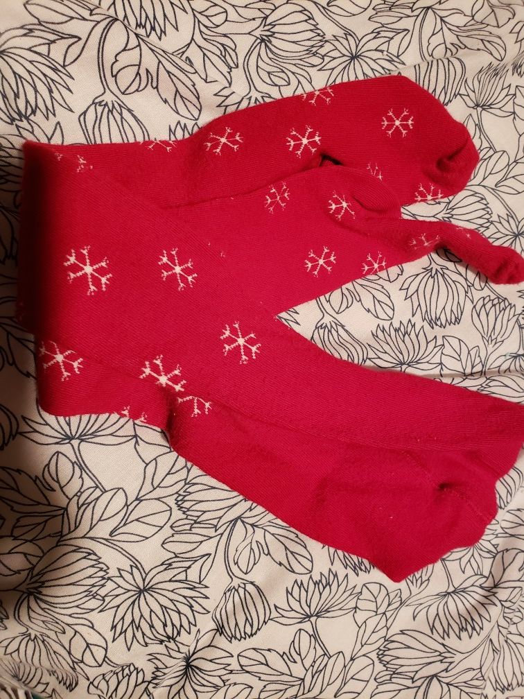 Red snowflake tights size 3/4 gymboree