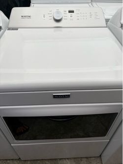 Like New Maytag Dryer gas