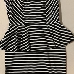 Junior Dress Size S