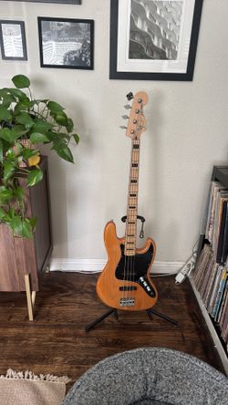 Fender Jazz Bass (Squier)