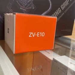 Sony ZV-E10 With 16-50mm