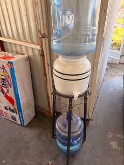 Porcelain water dispenser, stand, and 2 jugs