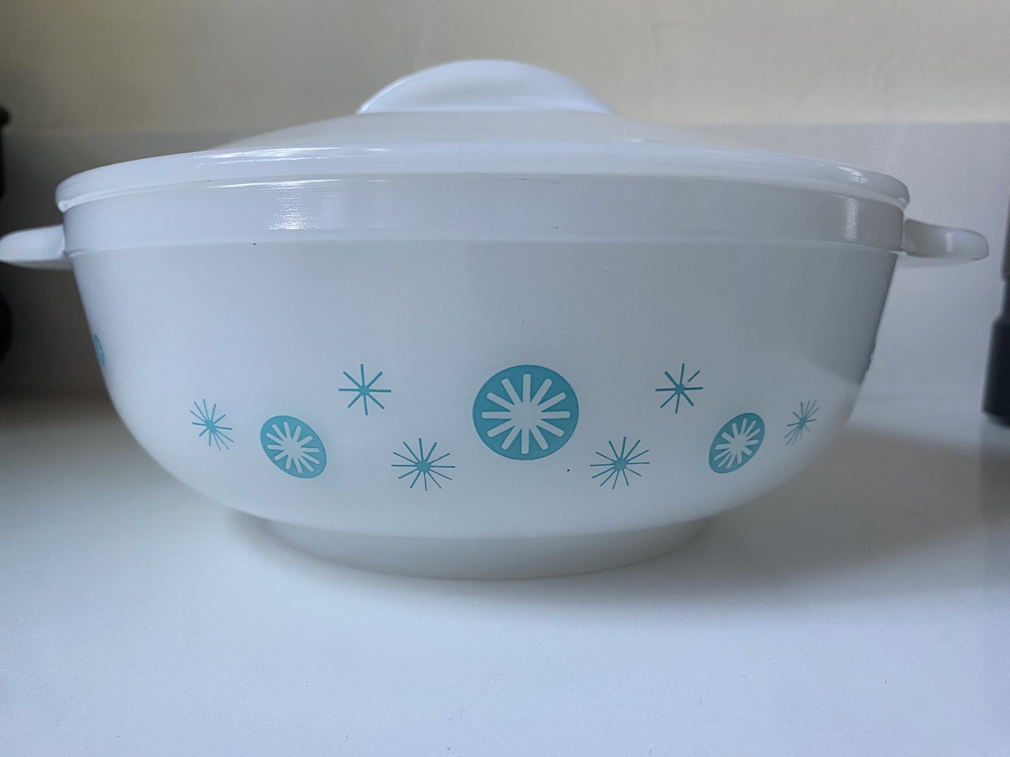 Vintage McKee Glasbake Atomic Starburst Casserole Dish
