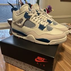 Jordan 4-Military Blue