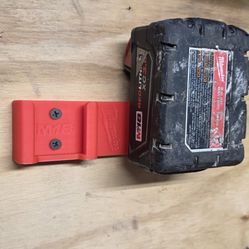 Milwaukee m18 wall mounted battery holder