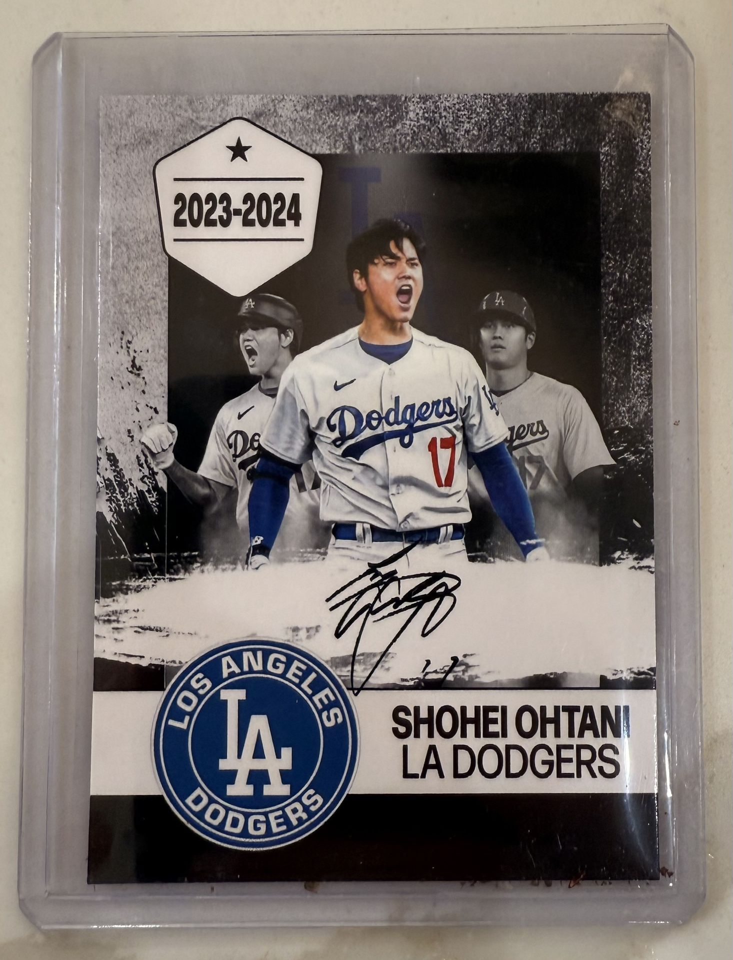 2024 Shohei Ohtani Signs For Record 700 Million Unbranded *Not a real Auto*