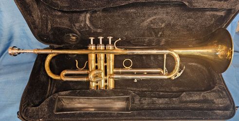 JEAN PAUL TRUMPET WITH CASE