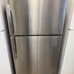 GE Top And Bottom Refrigerator