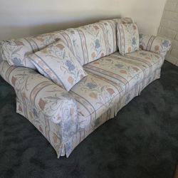 Couch Free 