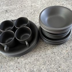 20 pieces of stoneware dinnerware set, black