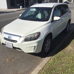 2012 Toyota Rav4 EV
