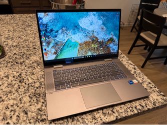 (NEW Condition) HP Spectre X360 15 inch 2in1 - i7 13th gen - 16GB RAM - 1TB SSD