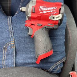 Milwaukee M12 Fuel 1/2 Impact Wrench With Friction Ring 