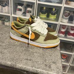 Nike Dunks 