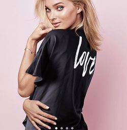 Victoria’s Secret kimono Robe