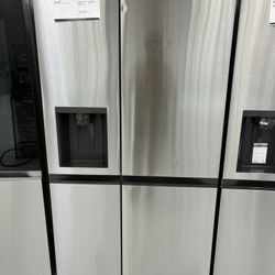 LG LHSXS2706S 27.2 cu. ft. side-by-side refrigerator