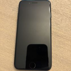 iPhone 7 128GB unlocked Any Carrier Activation Ready