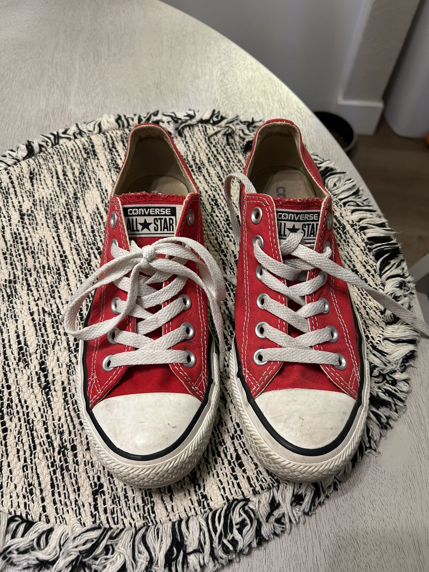 Selling Red Converse Size 7!