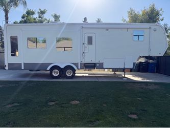 RV 5th Wheel