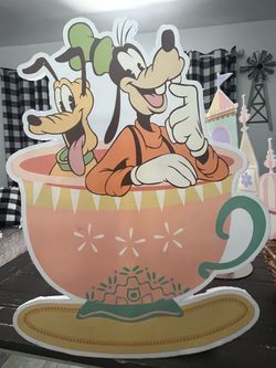 Disney party decor