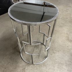 Cute  mirror table
