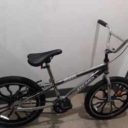 BMX BICYCLE FOR SALE 