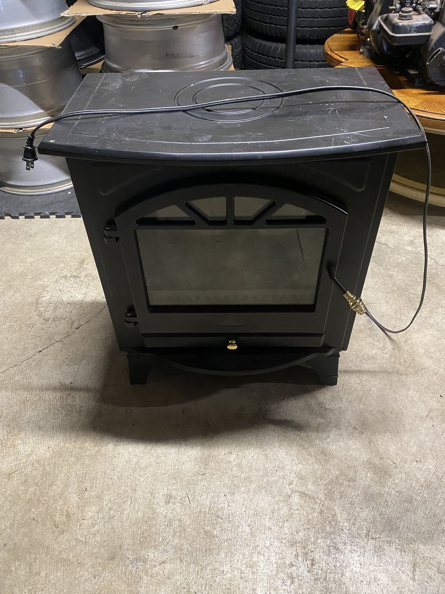 Space Heater *Flame Feature Inoperable*