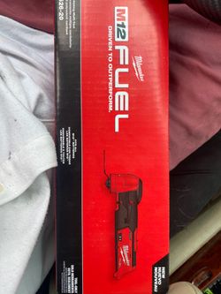 Milwaukee M12 12V Lithium-Ion Cordless Oscillating Multi-Tool (Tool-Only)