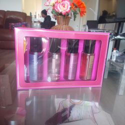 Victoria’s Secret Fragrance Mist Gift Set (4 Mini Sprays) – Brand New