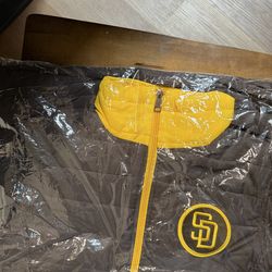 Padres Puffer Vest, small
