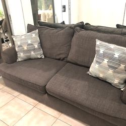 Beautiful Gray Couch With Pillows 