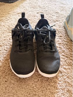Nike Shoe Size US 5(Waiting for pickup)
