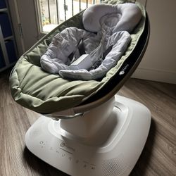 4moms Mamaroo Multi Motion Baby Swing