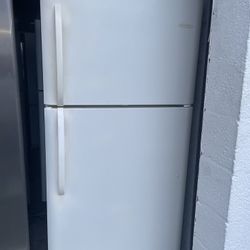Refrigerator 29 by 67