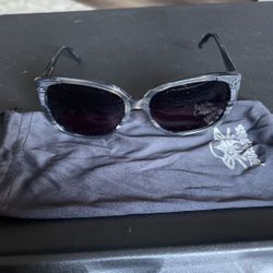 Women’s Black Fly Sunglasses