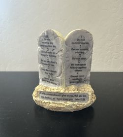 Decorative Design For The 10 Commandments