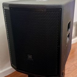 JBL PRX815XLF 800 Series 1500 watt powered 15" Pro Audio Subwoofer