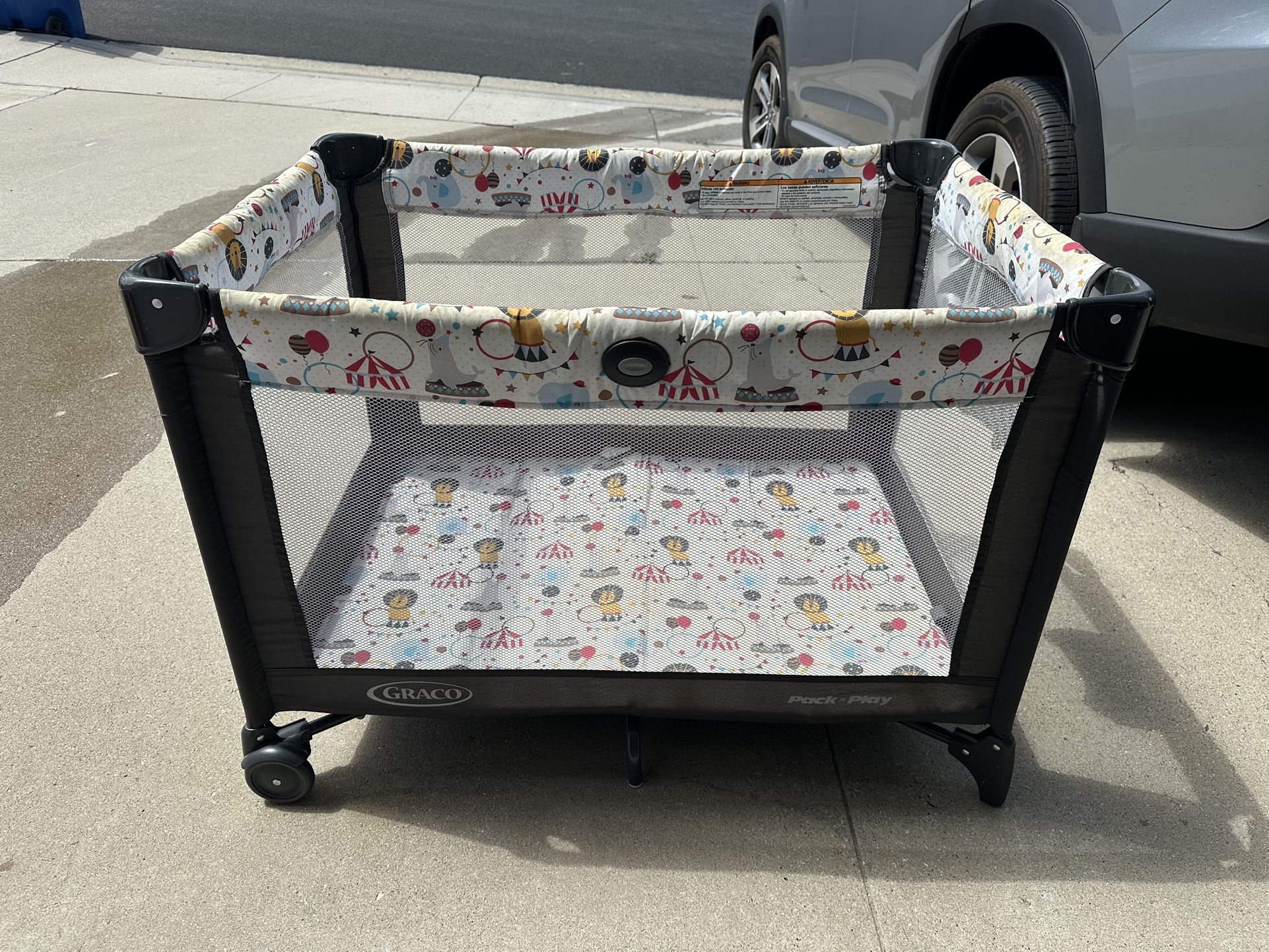 Graco Pack ‘n Play Circus Theme